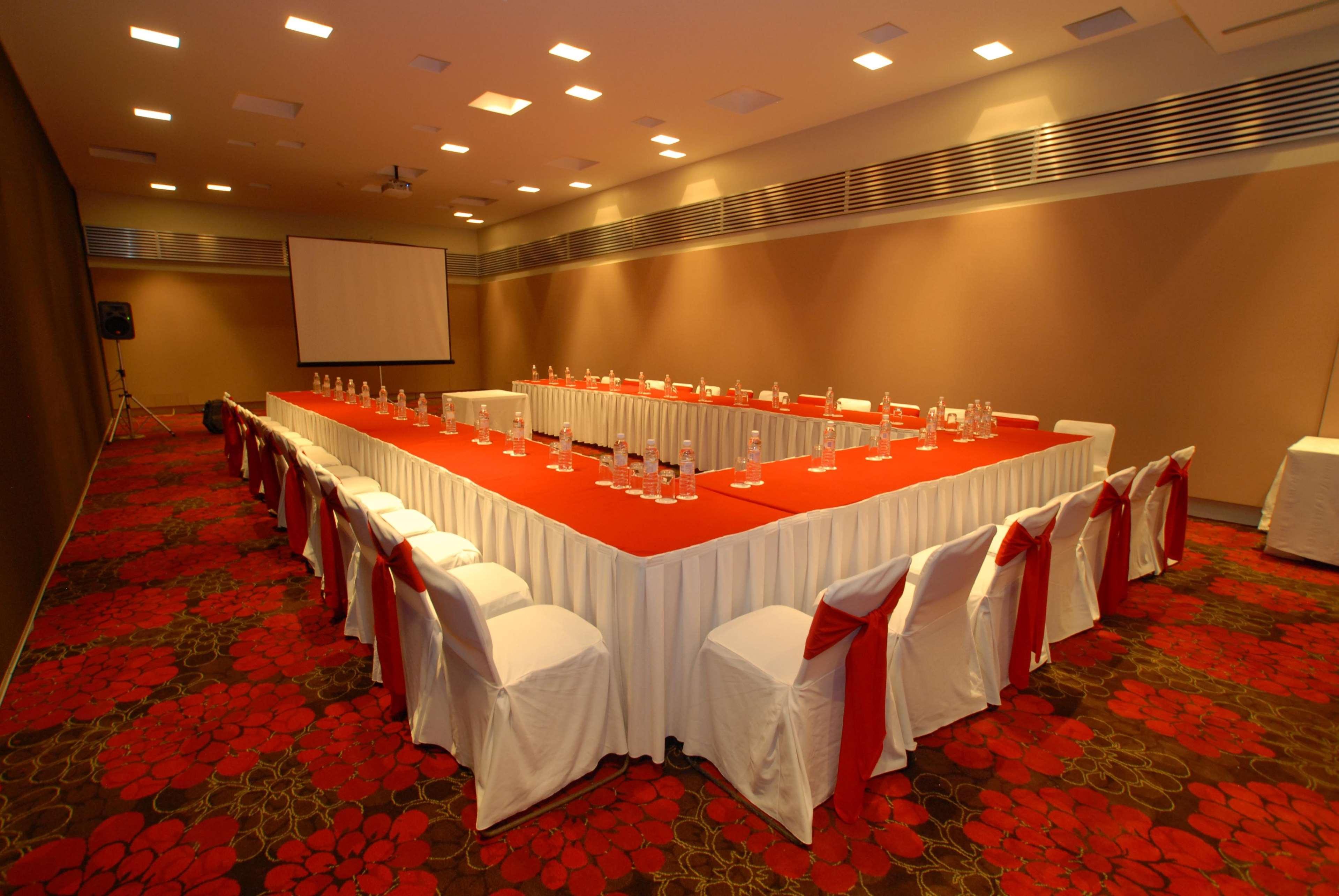 Emporio Ixtapa Hotel Ixtapa  Exterior photo A meeting room at a hotel